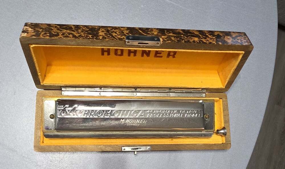 Hohner The 64 Chromonica 4 Octave Professional Harmonica with Case